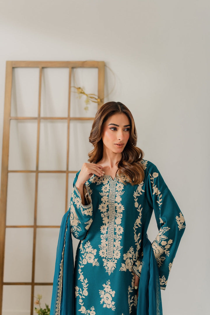 Zinc Elegance: 3-Piece Embroidered Linen Suit