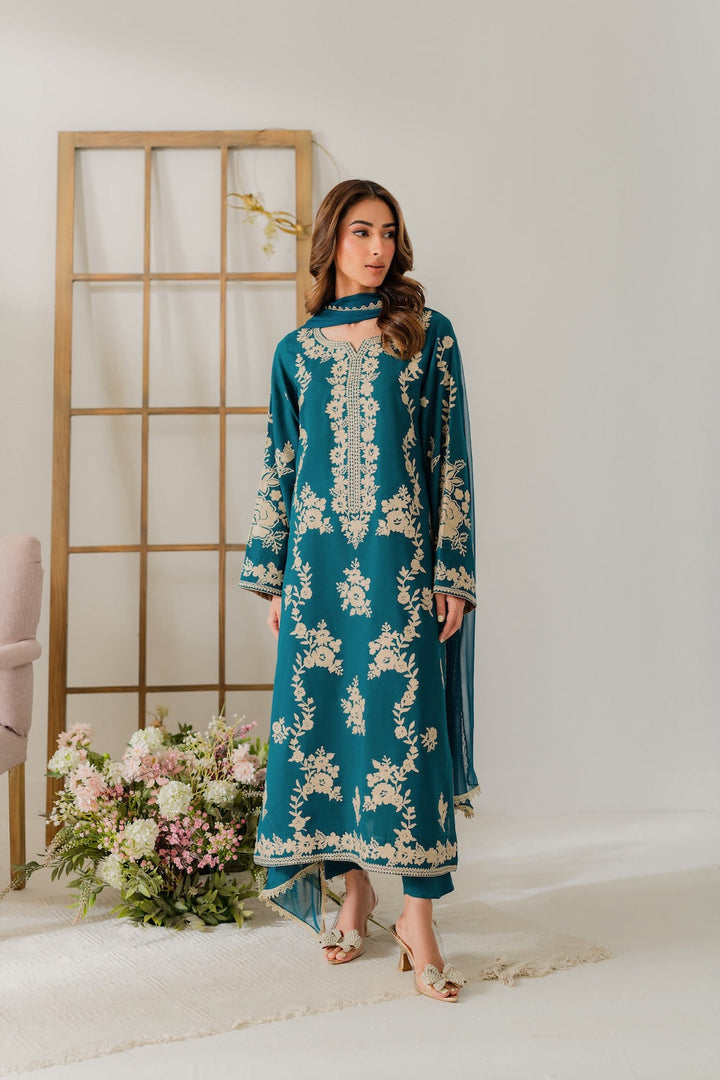 Zinc Elegance: 3-Piece Embroidered Linen Suit