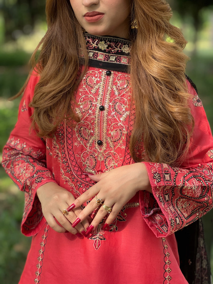 Elegant 3-Piece Embroidered Lawn